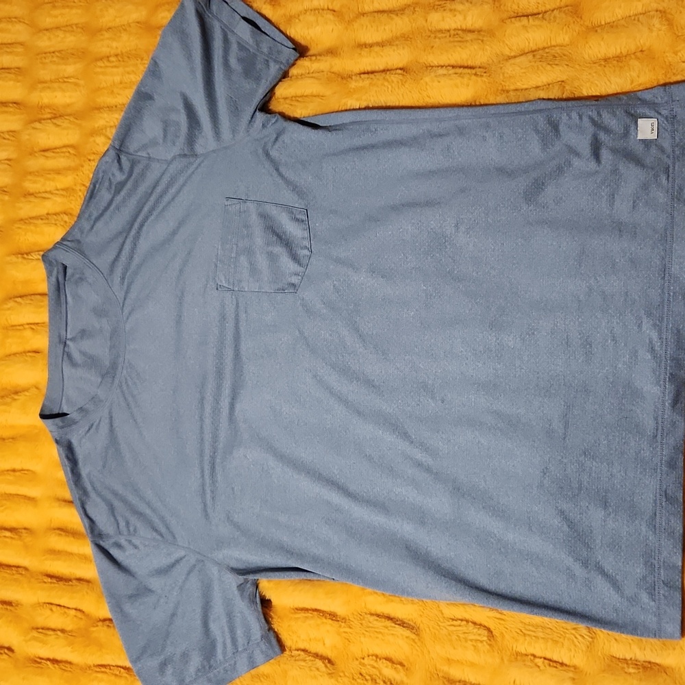 Vuori Tradewind Performance T-Shirt - Large